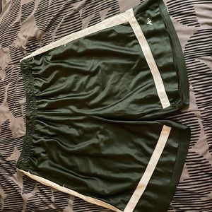 Athletech 2xl green and white trim basketball shorts